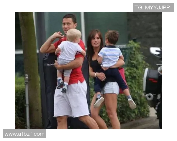 足球明星的妻子米娜揭示家庭生活背后的真实故事与挑战 足球明星的妻子米娜揭示家庭生活背后的真实故事与挑战