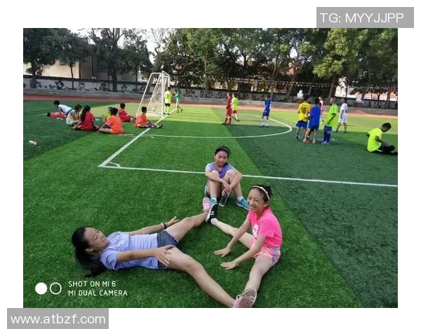 赵芳的足球人生：从绿茵场到人生舞台的深度对话与思考